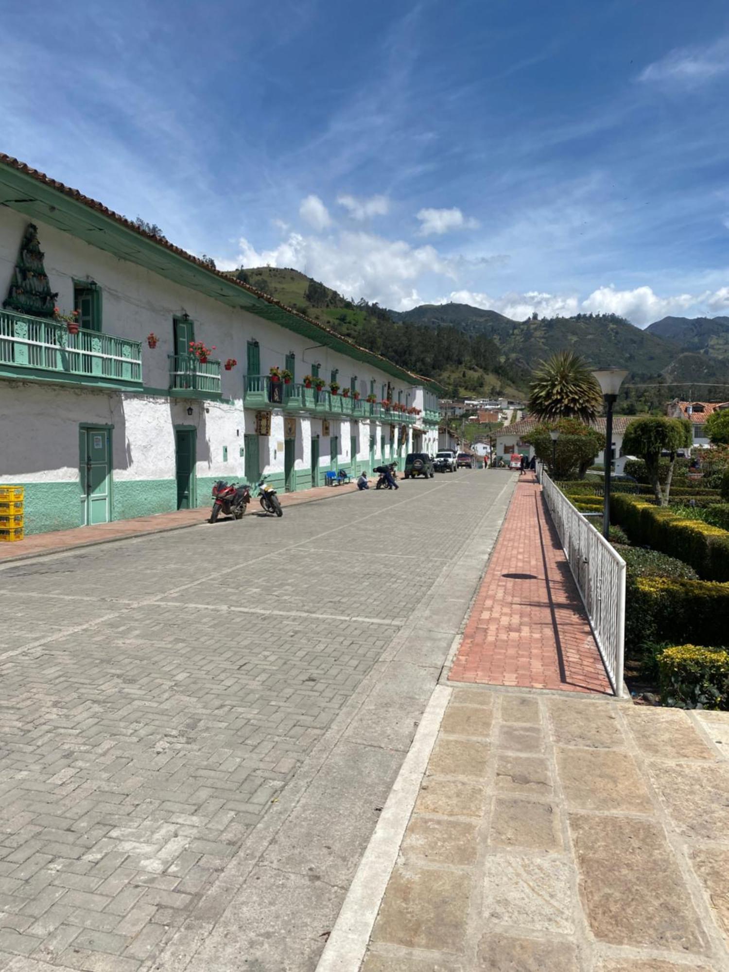 Gll Hotel El Cocuy المظهر الخارجي الصورة